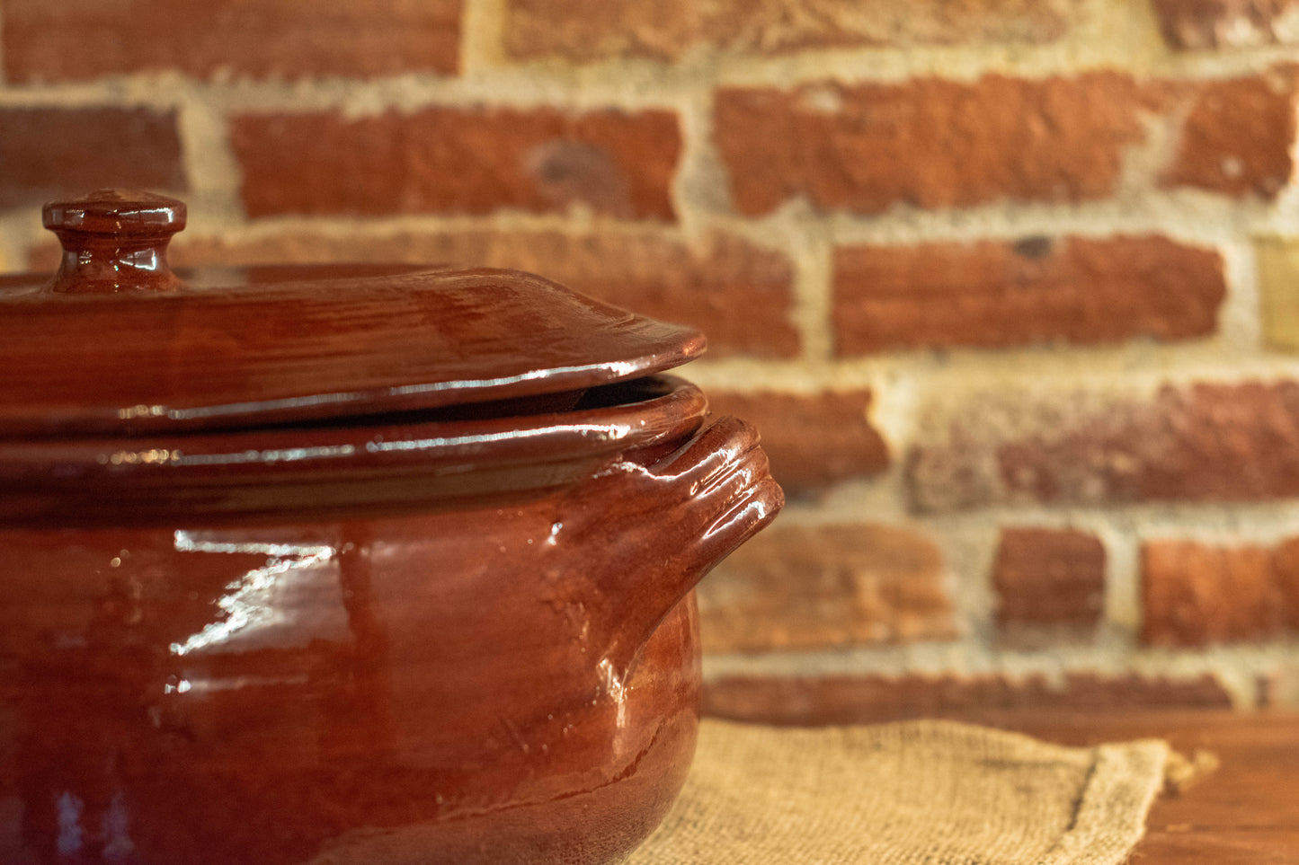 Pentola grande di terracotta con coperchio artigianale diametro 40 cm altezza 18 cm