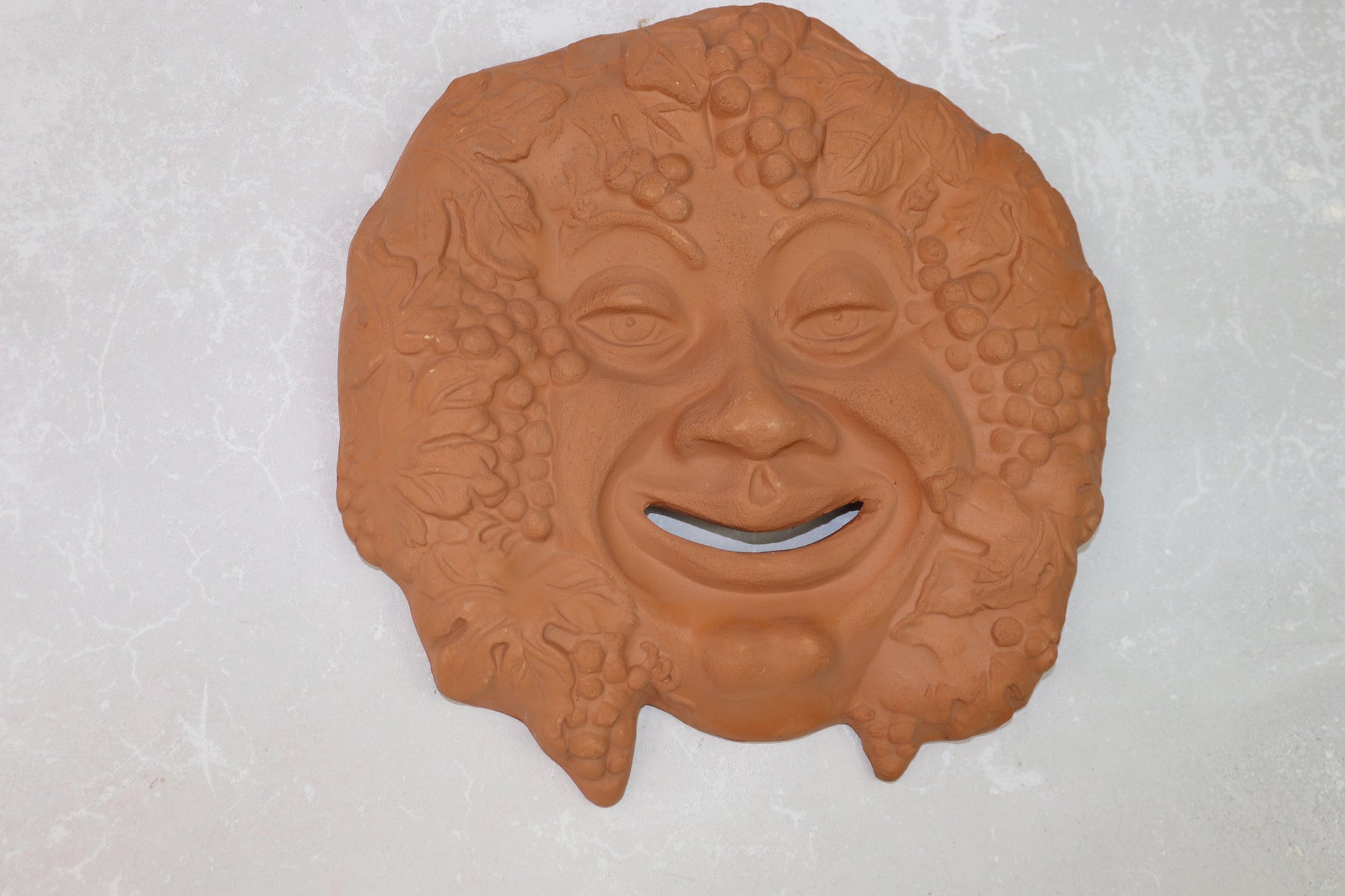 Bacco maschera in terracotta da appendere