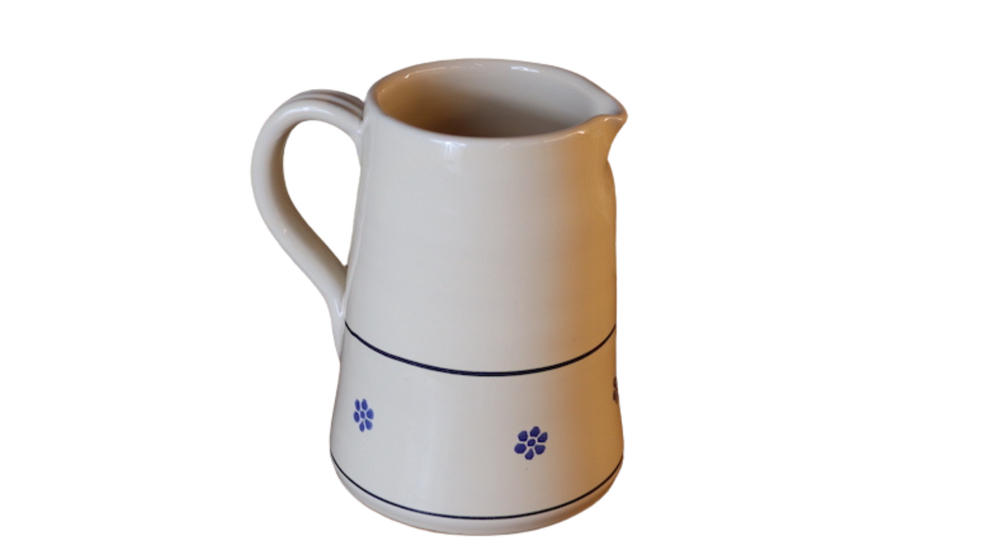 Brocca in terracotta