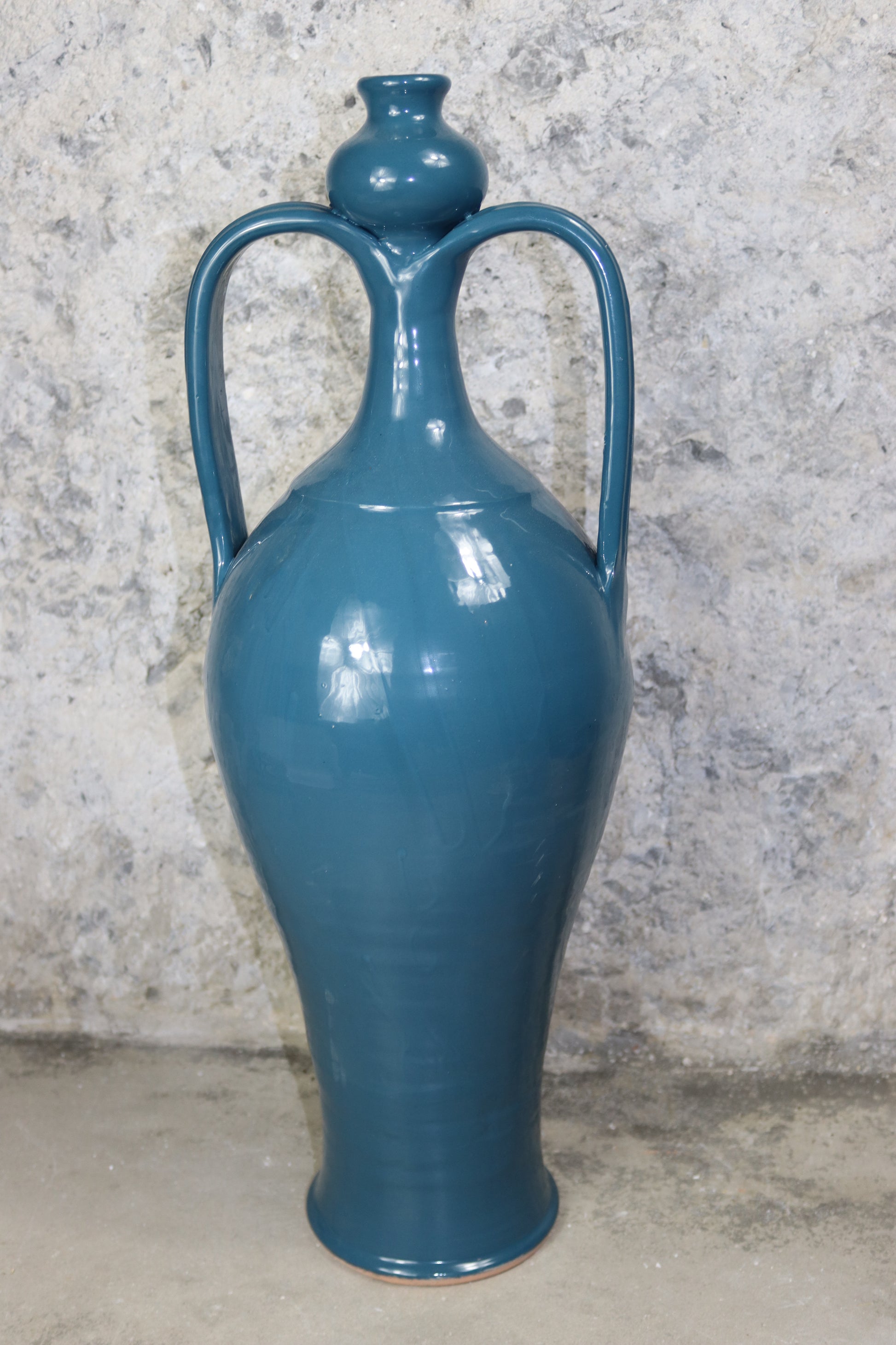 Anfore a forma di bottiglia in terracotta blu ornamentali fatte a mano