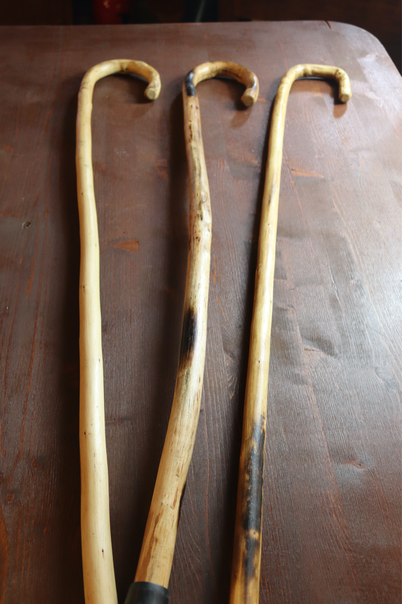 bastoni artigianali in legno da passeggio